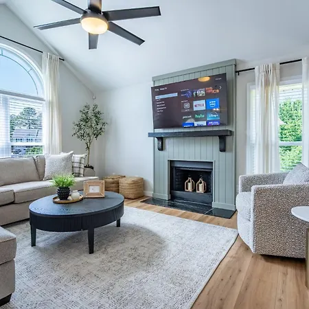 New Remodel! 4Br Near Dt Cartersville & Major Hwys